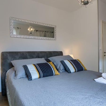 Apartments Dream In Arena 2 Pula Center Free Parking Exterior photo